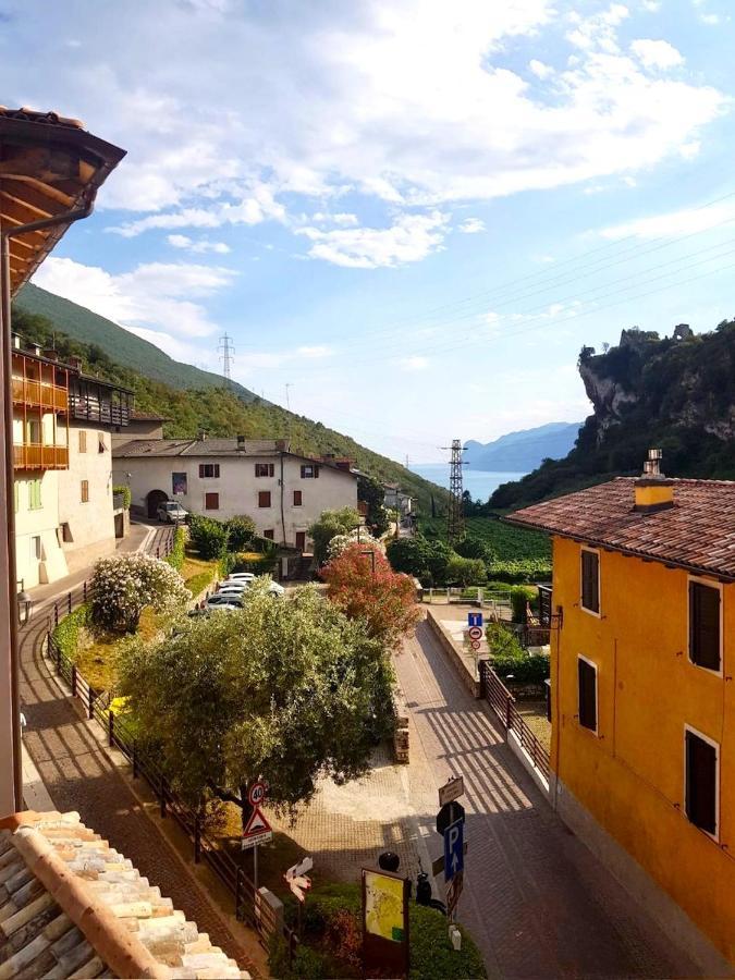 Garda Baldo Apartments_Vivaldi Torbole Sul Garda Eksteriør bilde