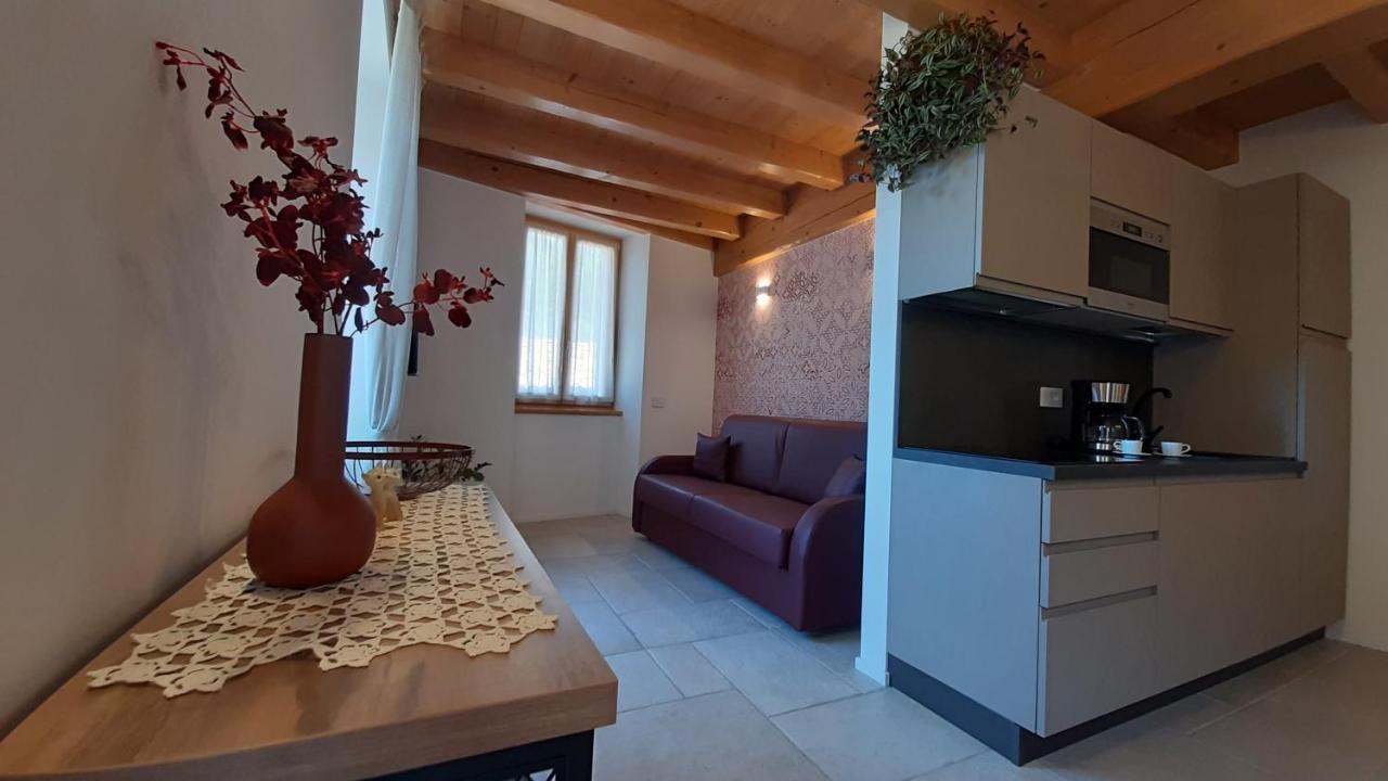 Garda Baldo Apartments_Vivaldi Torbole Sul Garda Eksteriør bilde