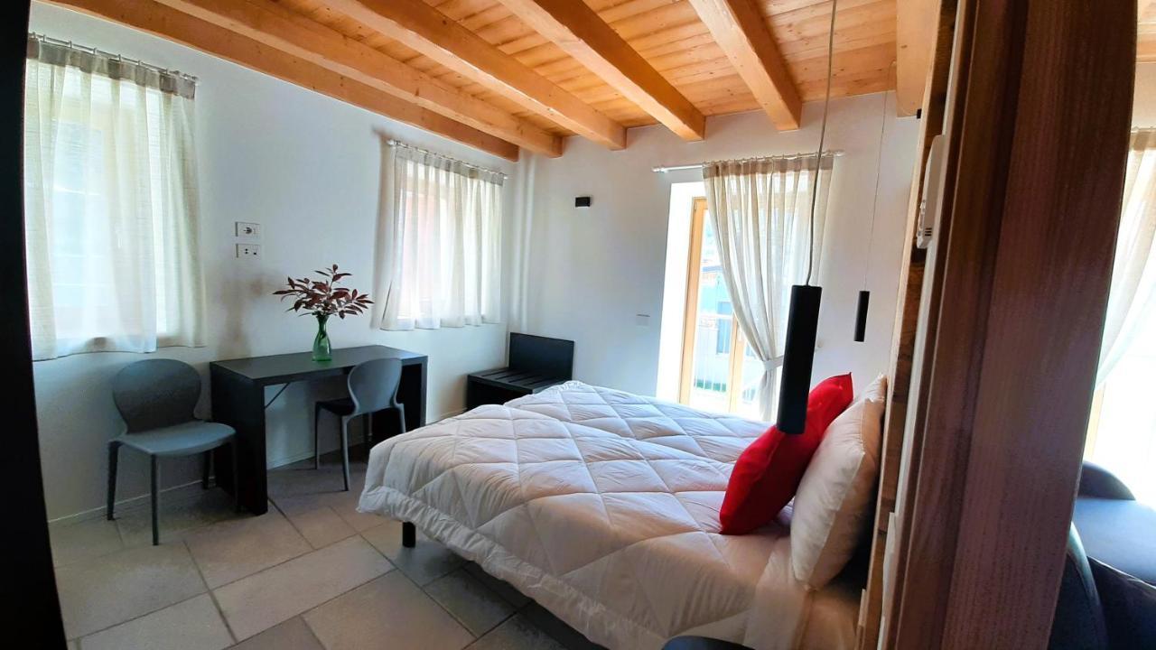 Garda Baldo Apartments_Vivaldi Torbole Sul Garda Eksteriør bilde